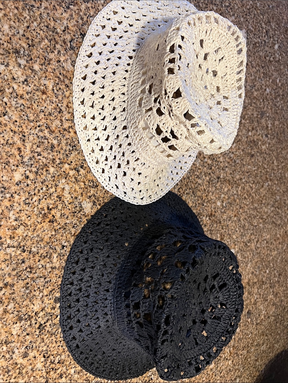 Women’s Sun Hat - Black and cream